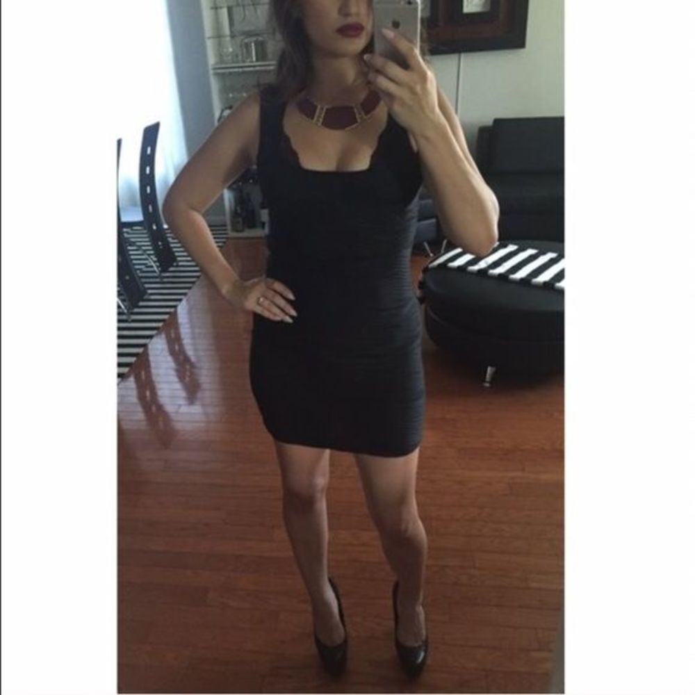 Black bodycon dress